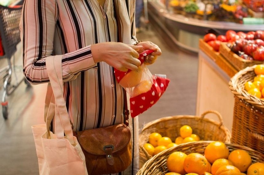 В популярном гипермаркете появились эко-сумки для овощей и фруктов