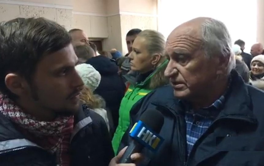 В Киеве штурмовали архитектурно-строительную инспекцию (фото, видео) 