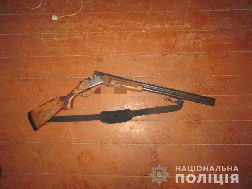 На Киевщине во время охоты мужчина получил пулевое ранение