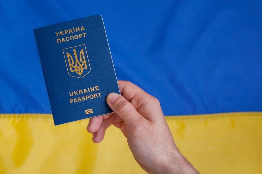 Зеленский предложил упростить получение гражданства тем, кто воевал за Украину или сбежал из РФ 