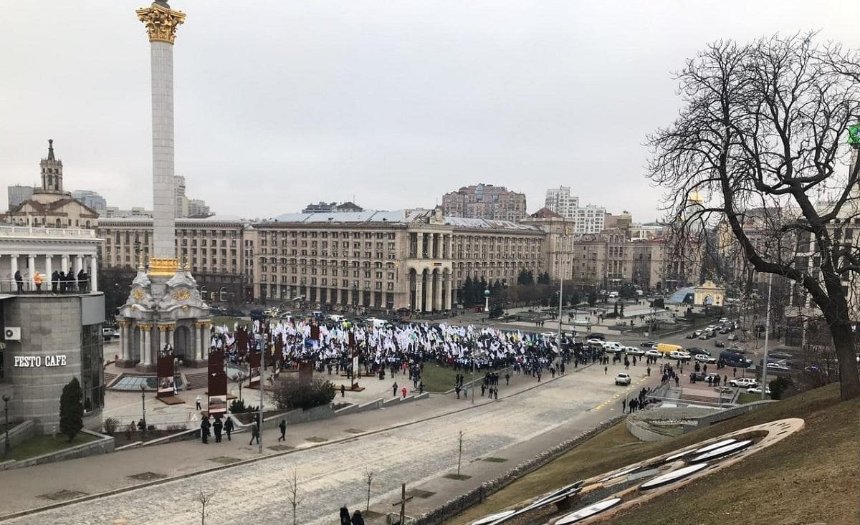 В центре Киева протестуют предприниматели: часть улиц перекрыта