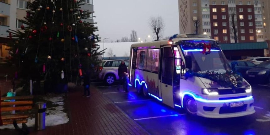 В Голосеевском районе запустили авто с музыкальными поздравлениями для киевлян