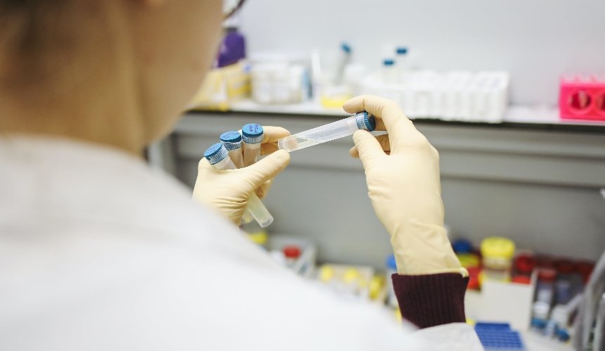 Moderna испытала на животных экспериментальную вакцину против ВИЧ