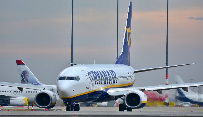 Ryanair отменил рейсы по 17 направлениям из Украины в январе