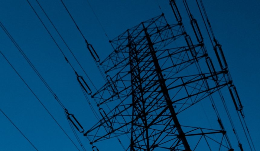 В Україні почалися аварійні відключення електроенергії