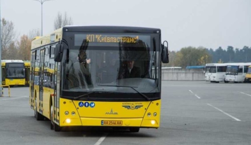 Зміни в маршрутах столичних автобусів та тролейбусів 2 і 3 грудня: нові напрямки