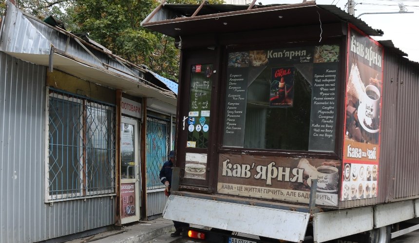 У Києві впорядкували розміщення МАФів та прокат самокатів: які нові правила