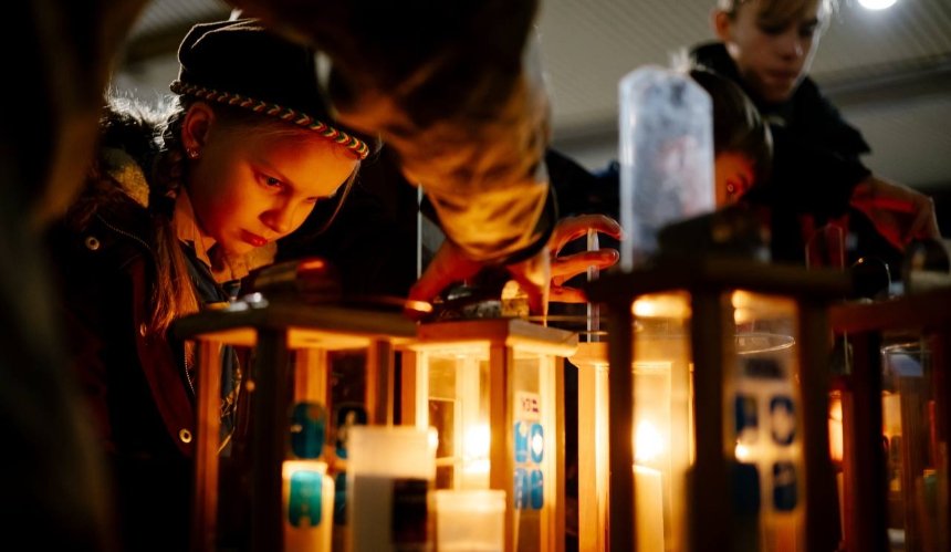 Вифлеємський вогонь миру прибув до Києва: фото