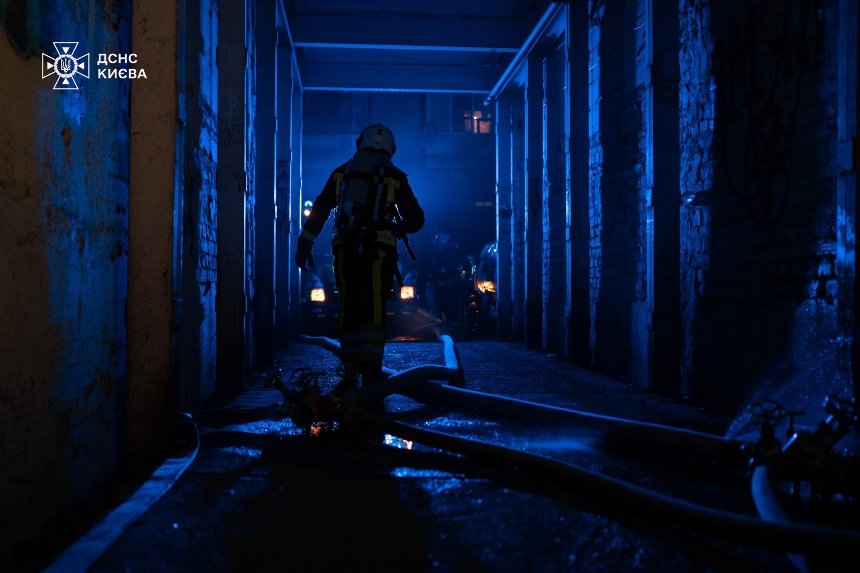 У центрі Києва горіла 125-річна садиба Сидорова У центрі Києва горіла 125-річна садиба Сидорова