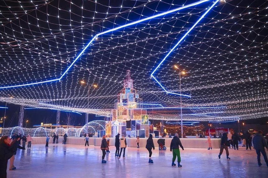 Ковзанка в ТРЦ Respublika Park