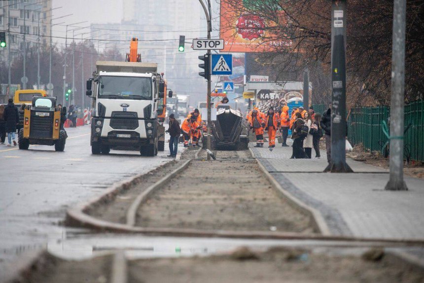 Масштабний ремонт Харківського шосе триває Масштабний ремонт Харківського шосе триває