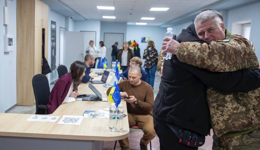 Новий "Київ Мілітарі Хаб" відкрили у Дарницькому районі: подробиці