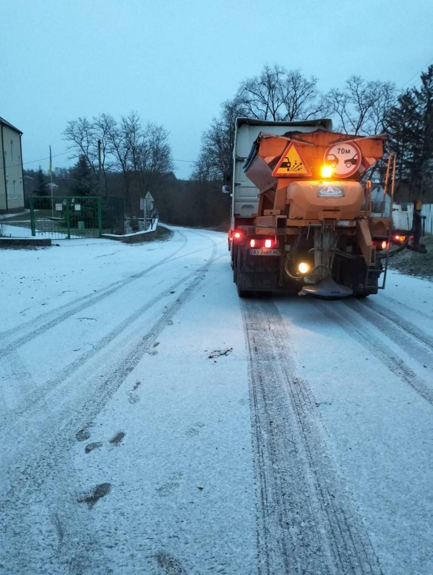У Києві випав перший сніг У Києві випав перший сніг
