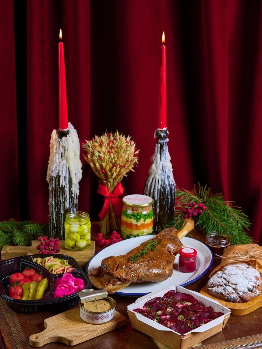 Новорічні кошики 2025-2026: де замовити готові страви до святкового столу