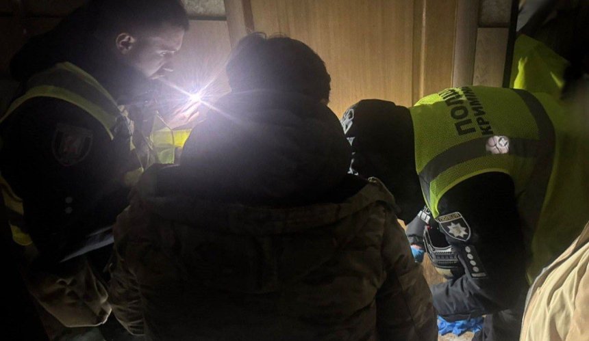 В квартирі на Оболоні, де утримували вовка, знайшли також тіло лисиці: деталі