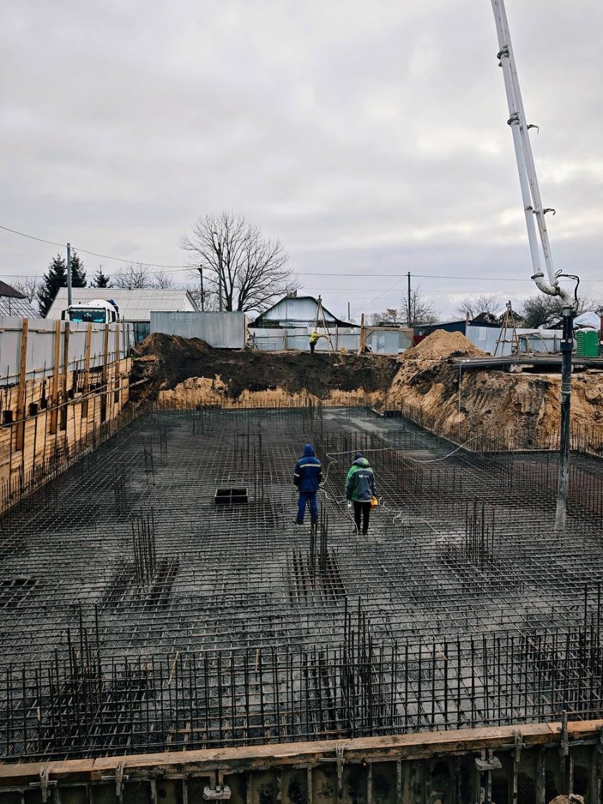 У Бородянці зводять нову 9-поверхівку на місці зруйнованої