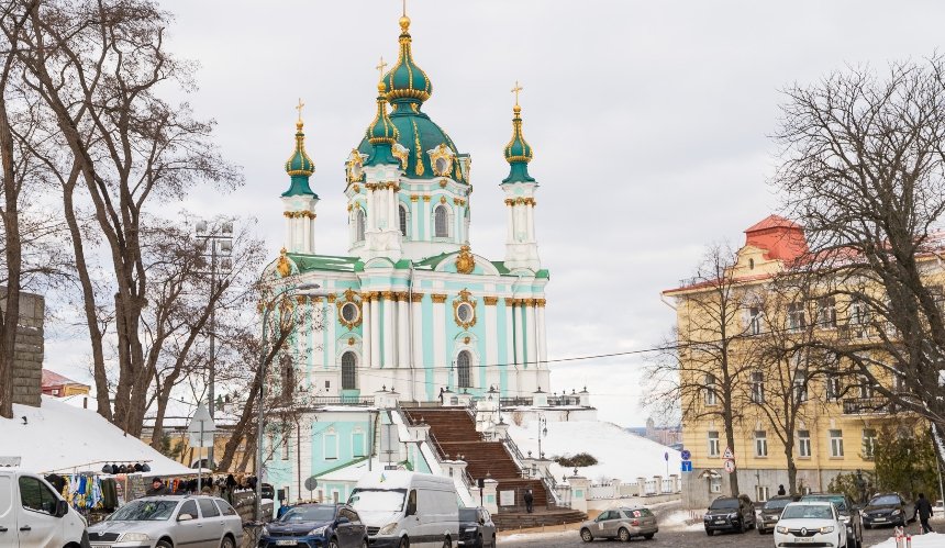 У Києві оцифрували документацію всіх 33 пам’яток Андріївського узвозу: подробиці