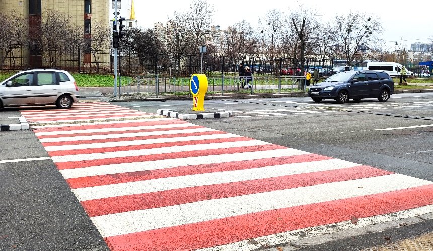 Безбар’єрний Київ 2026: у столиці облаштують нові інклюзивні маршрути та переходи