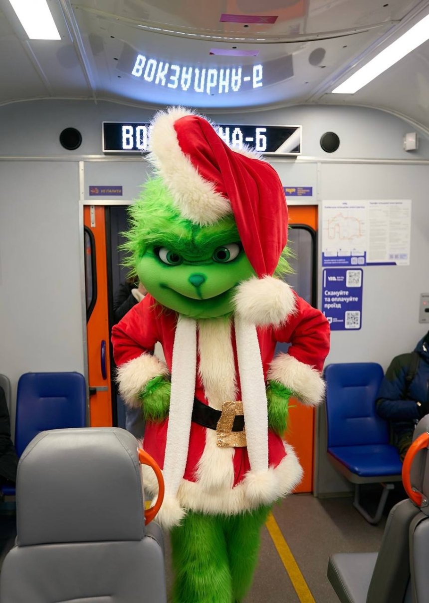 У київській електричці помітили Грінча