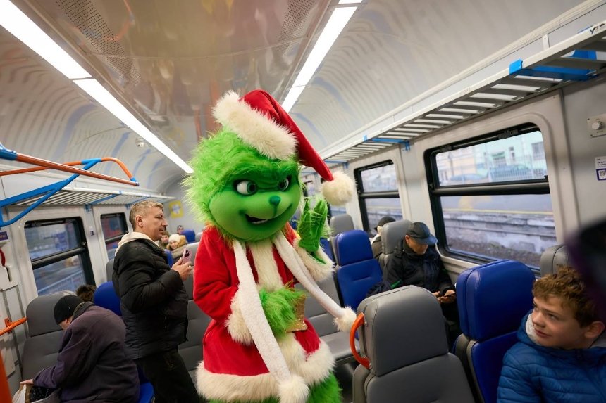 У київській електричці помітили Грінча