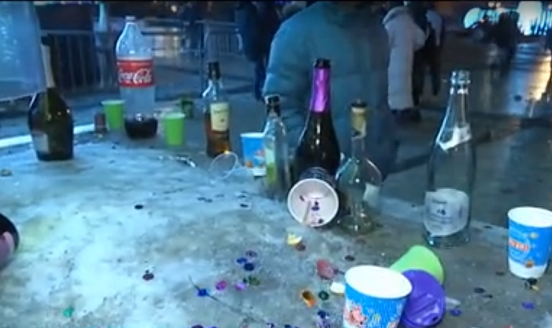 Сколько тонн мусора вывезли из Киева после новогодней ночи
