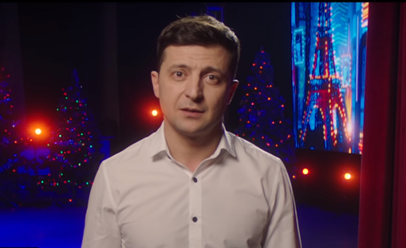 «Техническая ошибка»: Зеленский объяснил, почему в новогоднюю ночь его обращение показали перед президентом