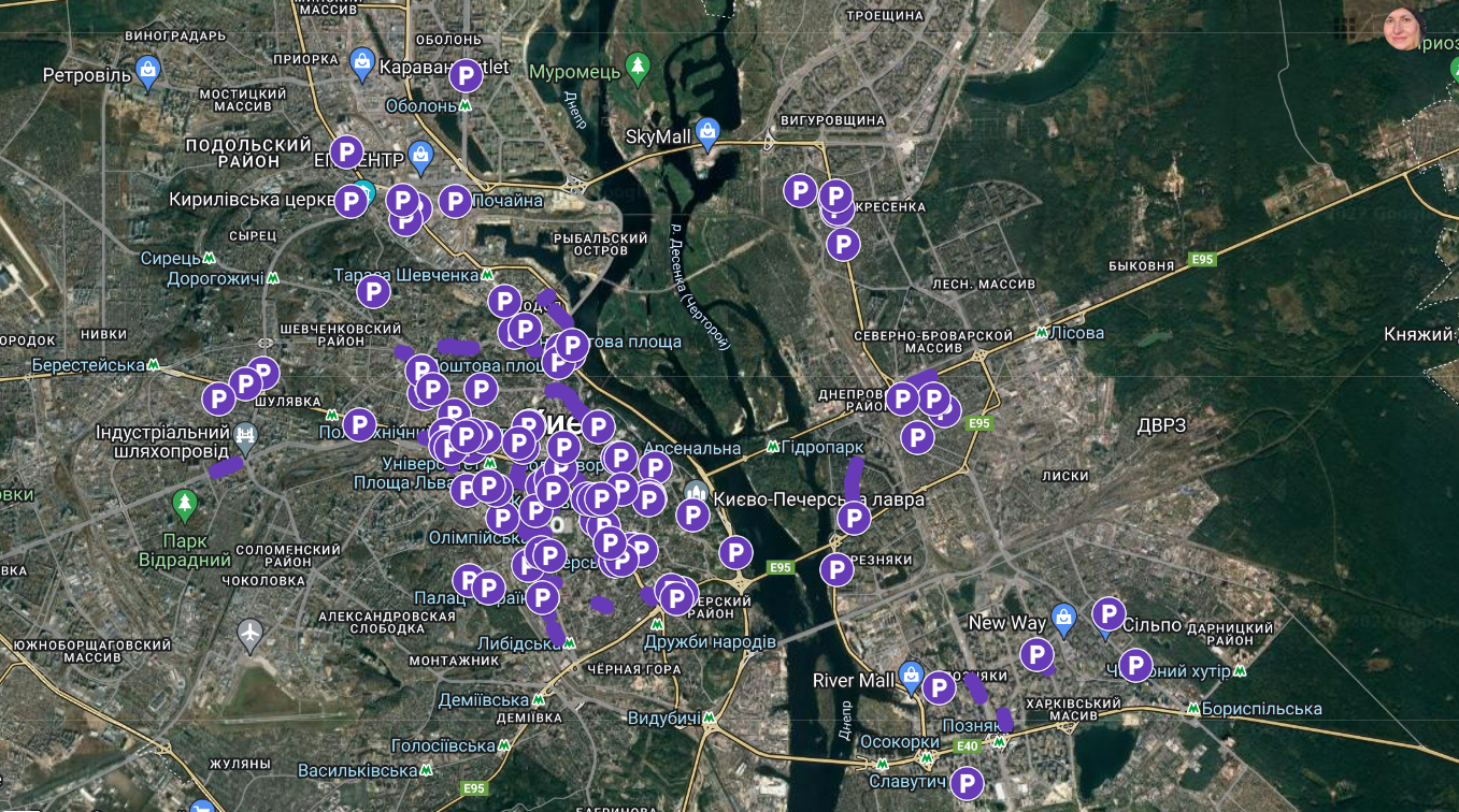 З’явилася мапа, на якій позначено, де в Києві облаштують нові паркувальні місця.