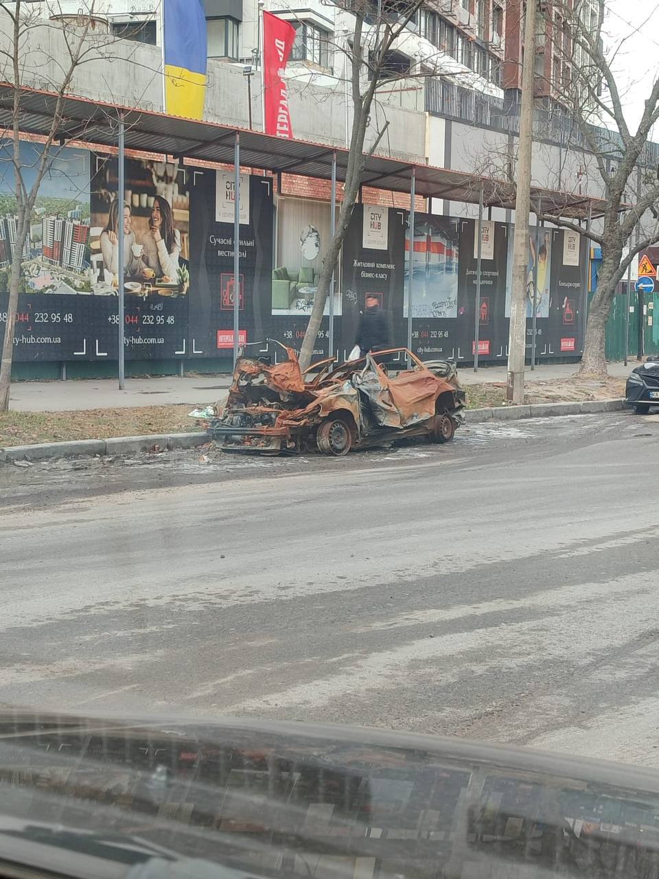 Коли з вулиць Києва почнуть вивозити понівечені та покинуті автомобілі: подробиці