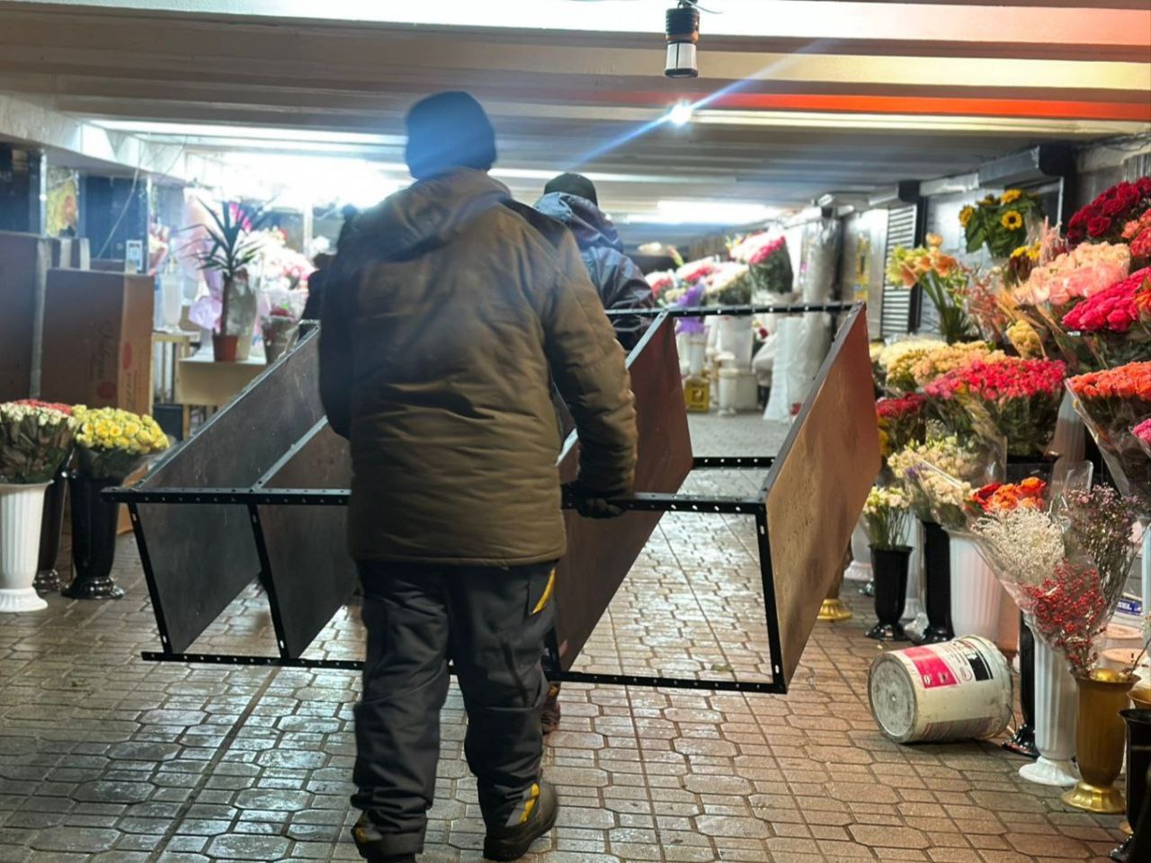 На Майдані Незалежності триває масштабний демонтаж