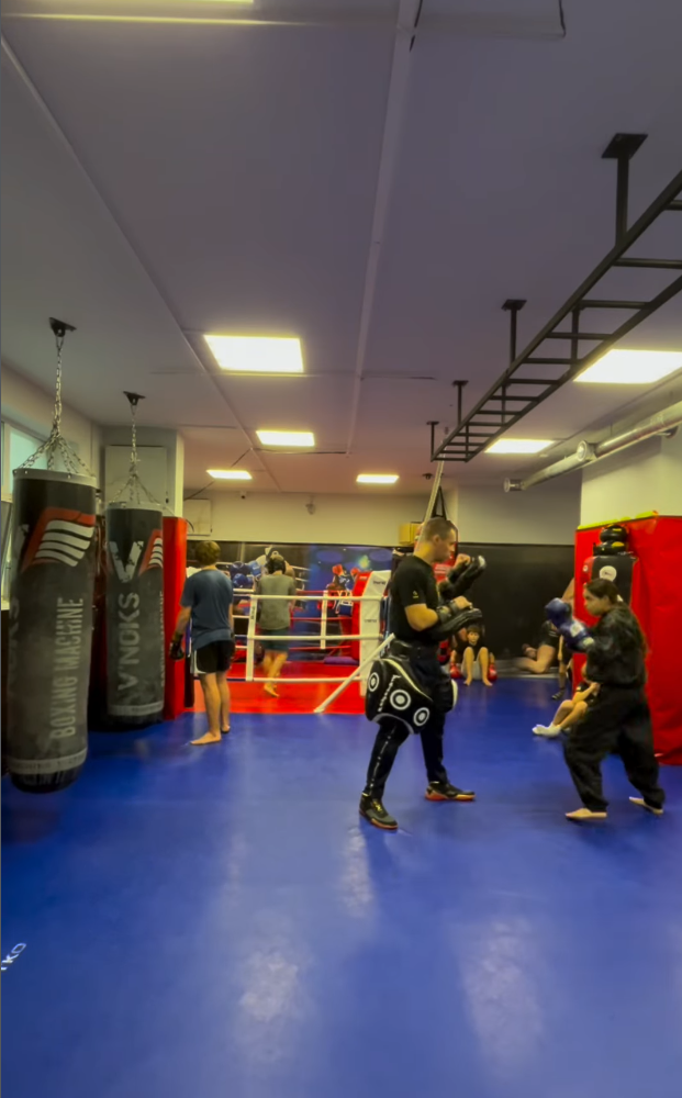 Клуб "Атлет"