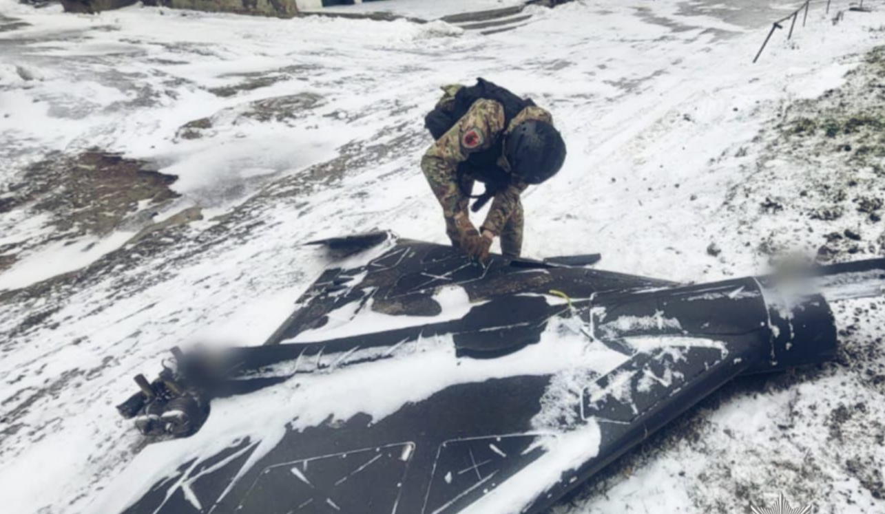 На Київщині виявили російський дрон з бойовою частиною: деталі