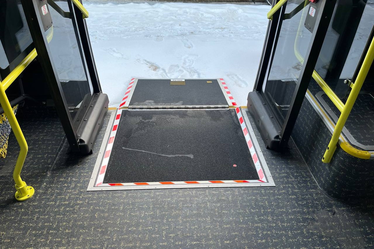 На вулиці Києва виїжджають 20 нових турецьких автобусів