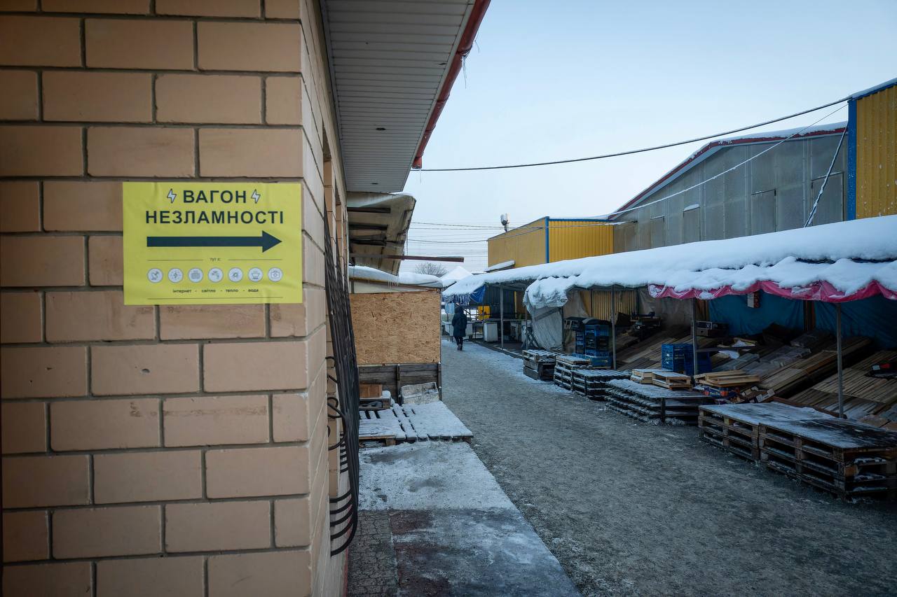 "Вагони незламності" вже прибули до Бучі на Київщині: коли і де вони працюватимуть