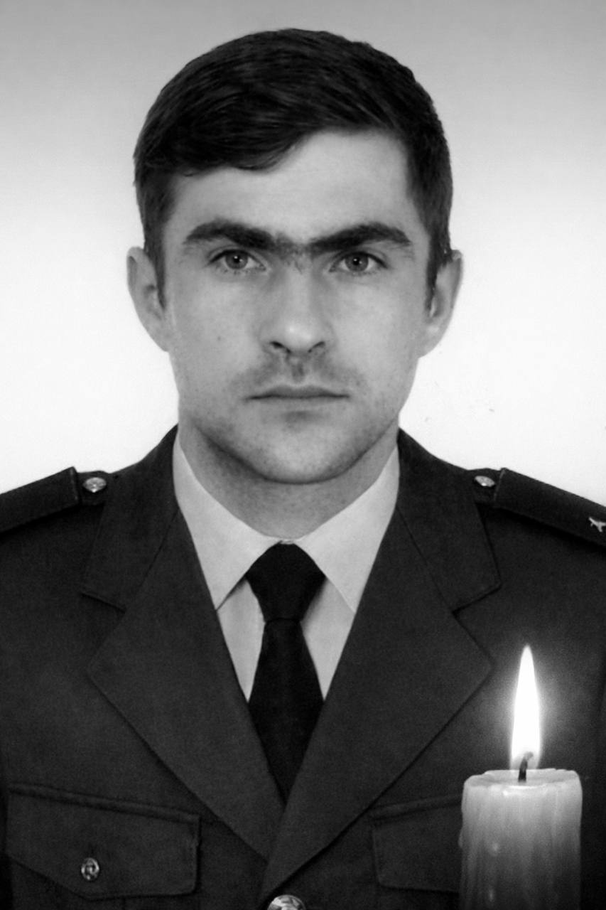 Під час ліквідації наслідків російського обстрілу у Києві загинув рятувальник-верхолаз