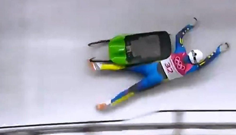 Олимпиада 2018: украинский спортсмен выпал из саней и произвел фурор среди зрителей (видео, фото)