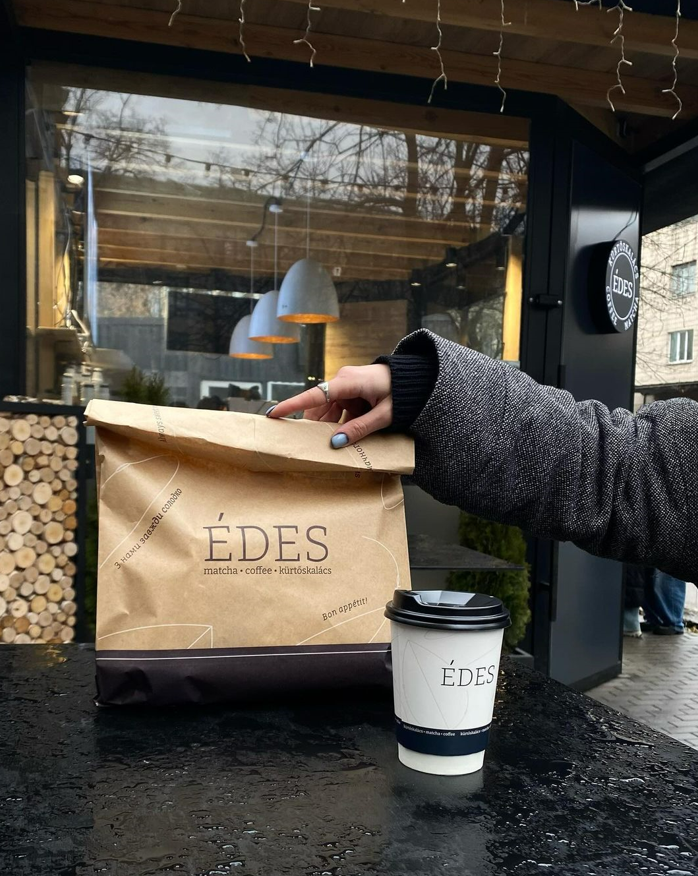 Кафе-пекарня ÉDES біля костелу Святого Миколая на Печерську: меню та ціни