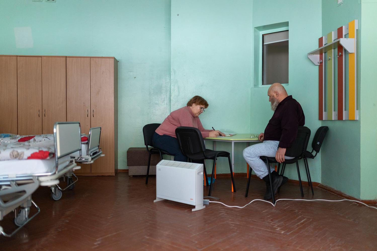 У Києві відкрили додатковий простір для перебування людей похилого віку