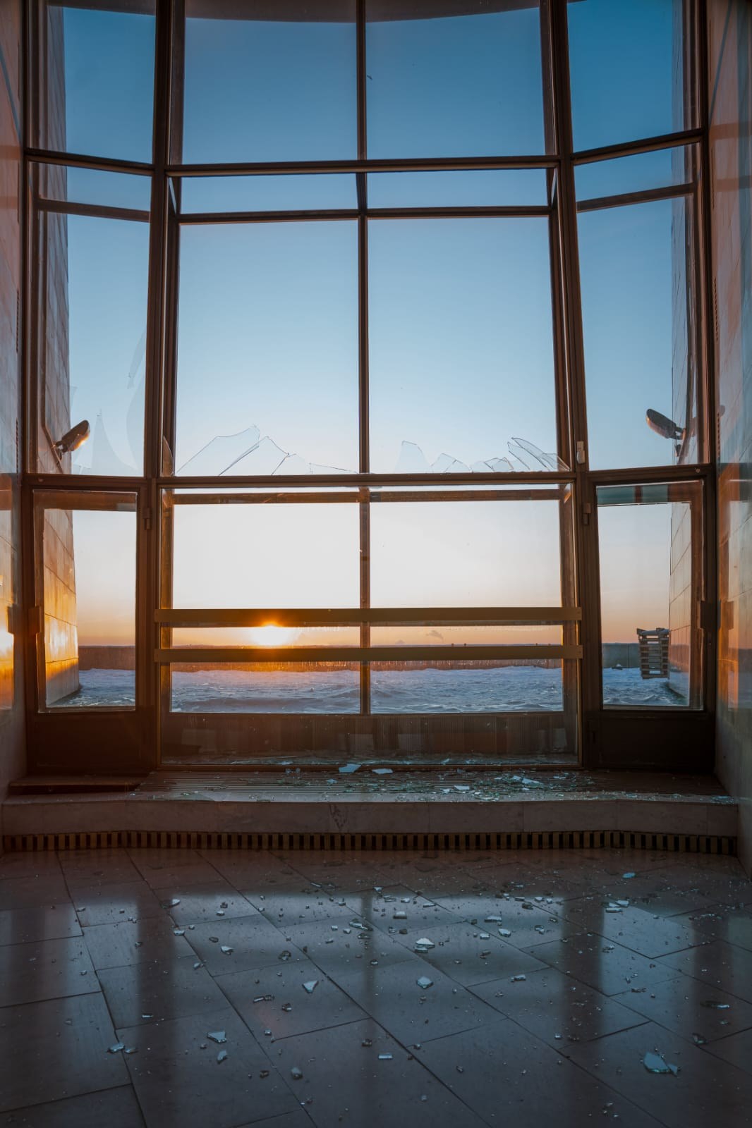 Під час комбінованого обстрілу 3 лютого 2026 року у Києві пошкодили Музей війни: фото