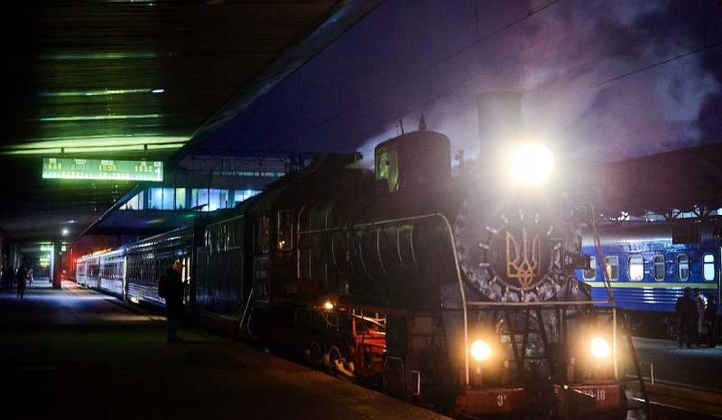 У Києві до Дня закоханих курсуватимуть Романтичні експреси: дати