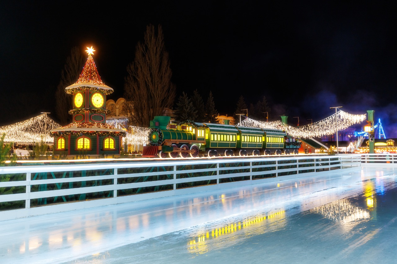 Двадцять локацій і понад мільйон відвідувачів: на ВДНГ у Києві завершилася одинадцята "Зимова країна"
