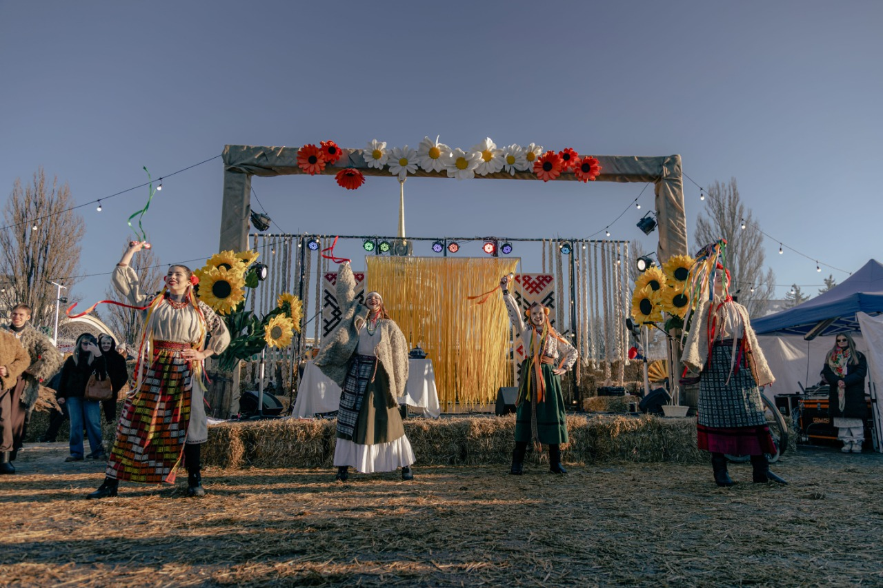 Двадцять локацій і понад мільйон відвідувачів: на ВДНГ у Києві завершилася одинадцята "Зимова країна"