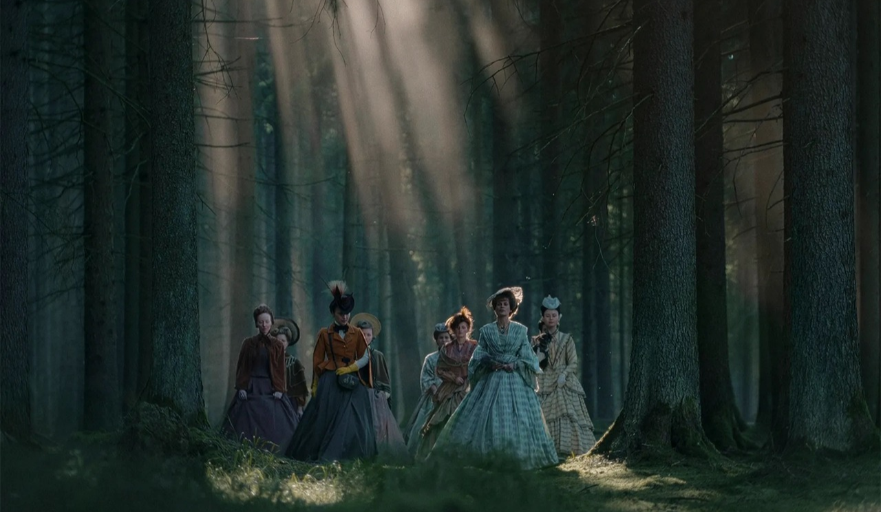 Добірка серіалів, схожих на "Бріджертонів"