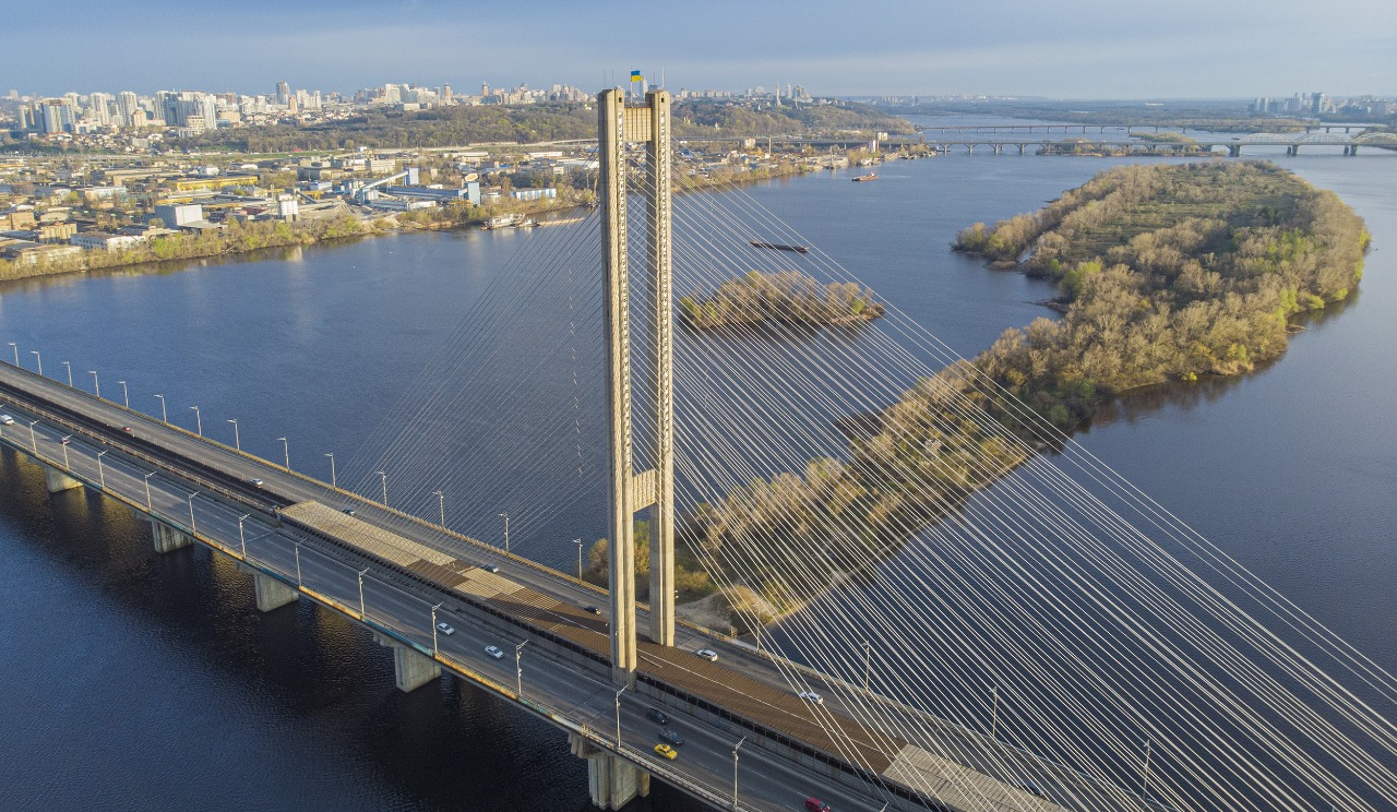 У Києві обмежуватимуть рух низкою мостів і шляхопроводів 28 лютого та 1 березня
