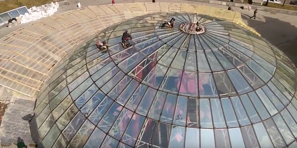 С высоты: в сети показали ремонт фонтанов на Майдане (видео)