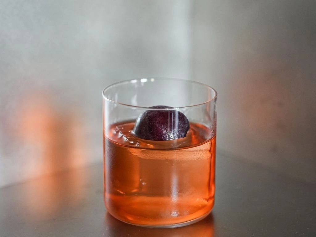 Неподалік Володимирського собору у Києві відкрилася раменна "ДЗУ ДЗУ": адреса, меню та ціни