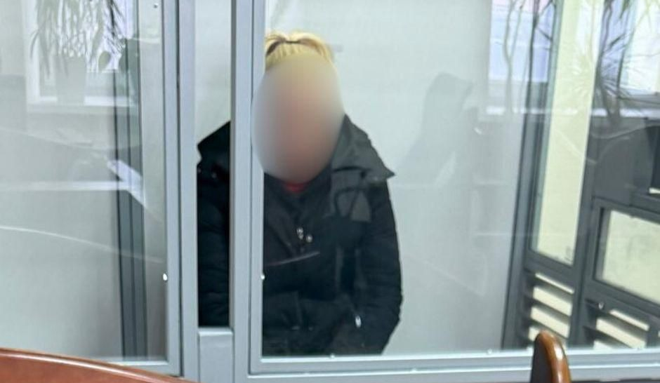 У Києві затримали жінку, яка на замовлення рф знімала наслідки ударів по ТЕЦ