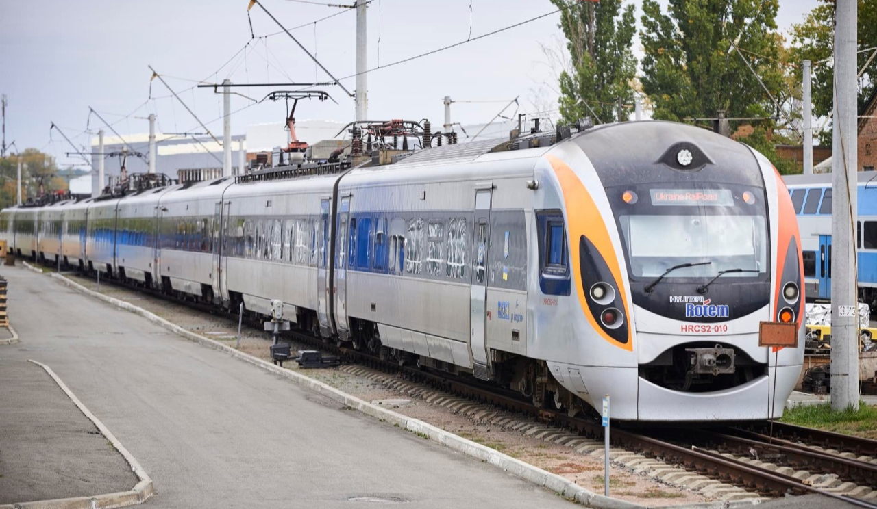 Рух поїзду Інтерсіті "Київ — Харків" частково обмежуватимуть до кінця березня