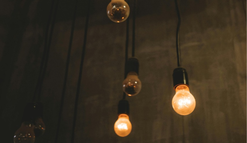 У Києві та області знову запровадили тимчасові графіки відключень світла — ДТЕК