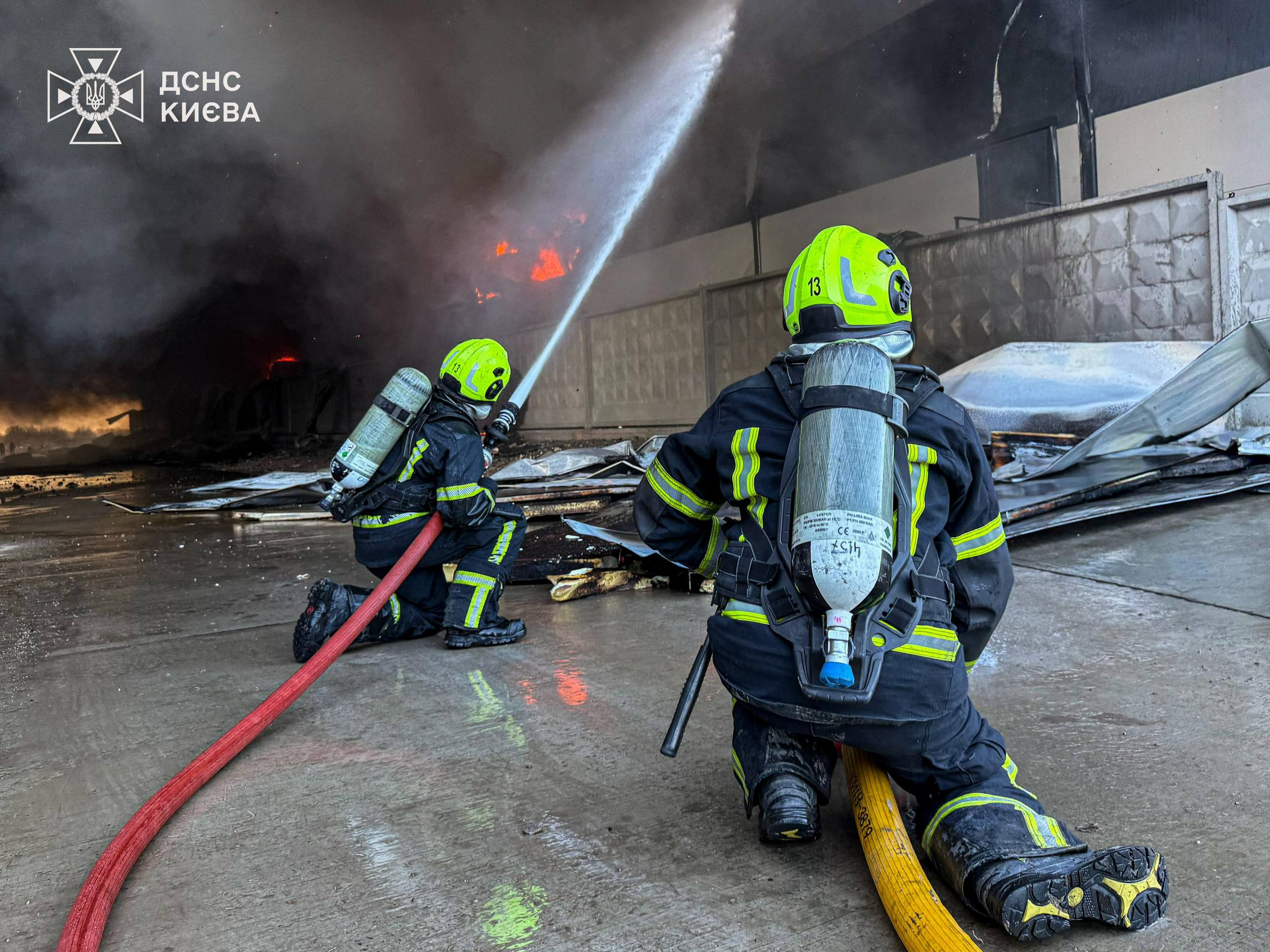 Масштабна пожежа у Київській області: киян попередили про погіршення стану повітря