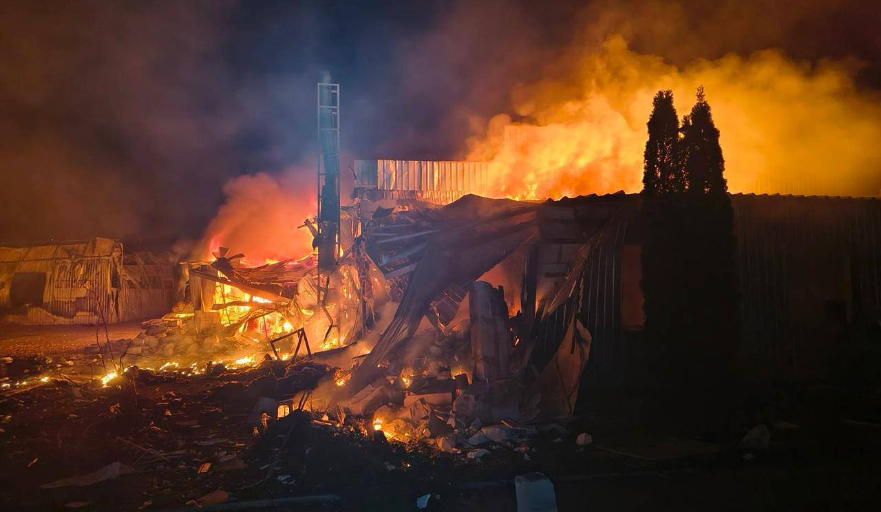 Вночі росіяни вкотре атакували Київщину дронами: які наслідки